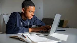 Free Courses That Help You Qualify for Learnerships Faster