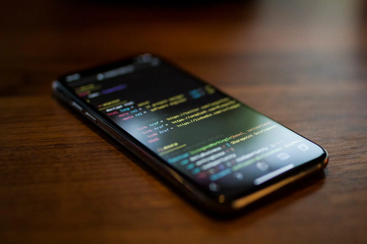 How to Learn Coding Using Your Phone